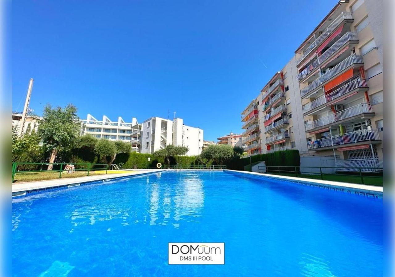Domuum Holidays - Dms III Pool 살루 외부 사진