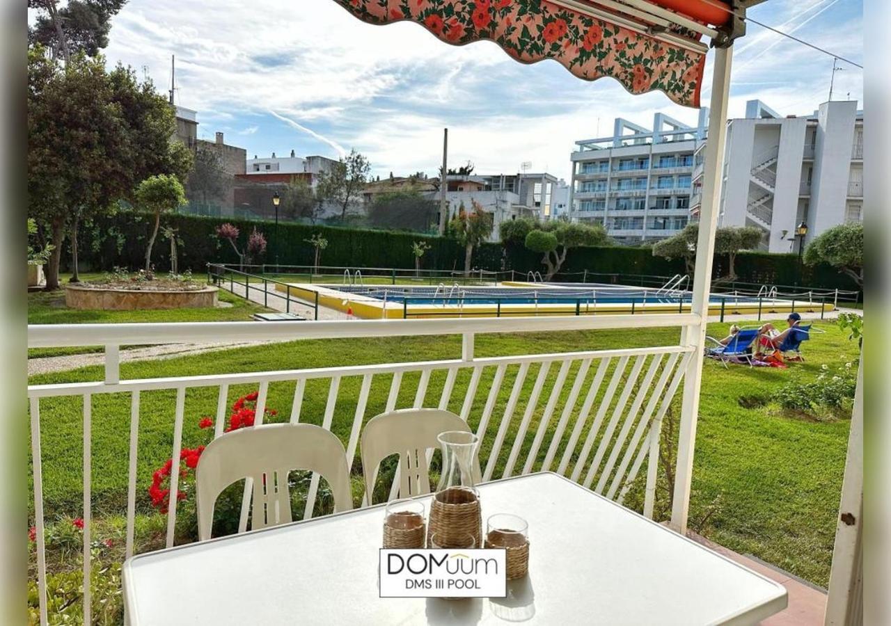 Domuum Holidays - Dms III Pool 살루 외부 사진